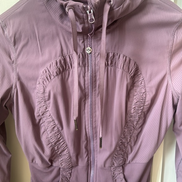 Lululemon Athletica Zip Up Jacket w Hood, Deep Pockets, Thumbholes, Purple, 8 EC - Picture 3 of 13